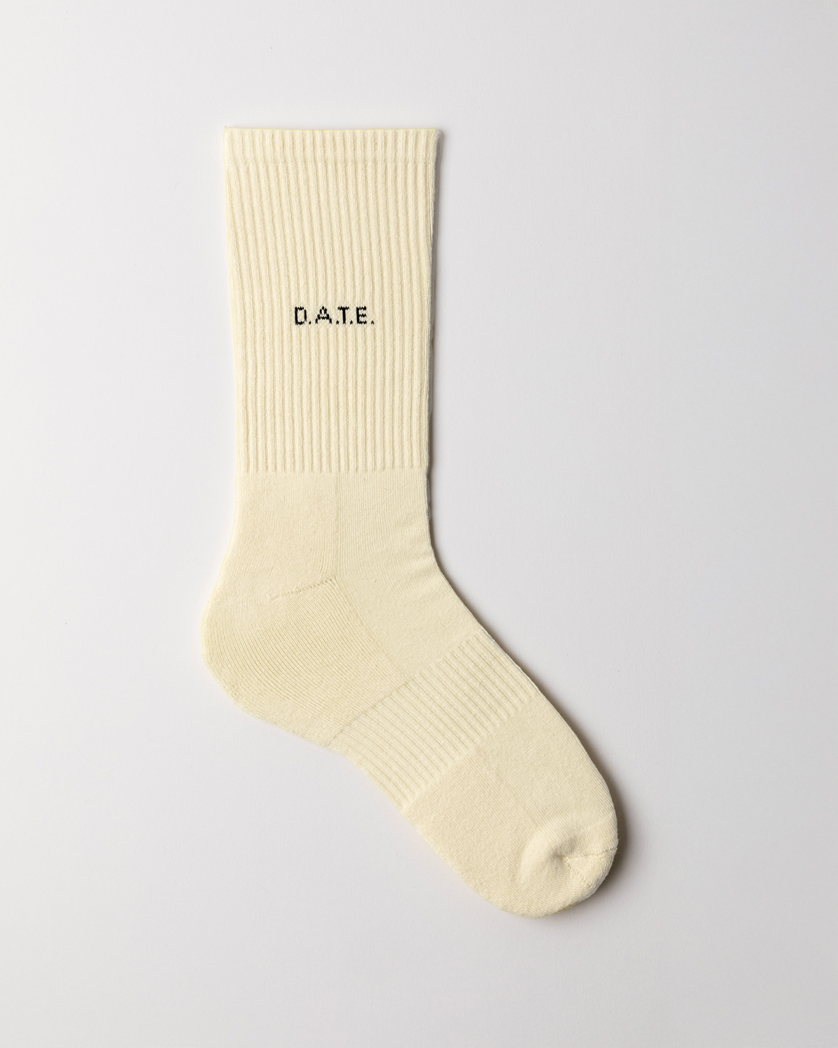 D.A.T.E.: SOCKS BASIC IVORY