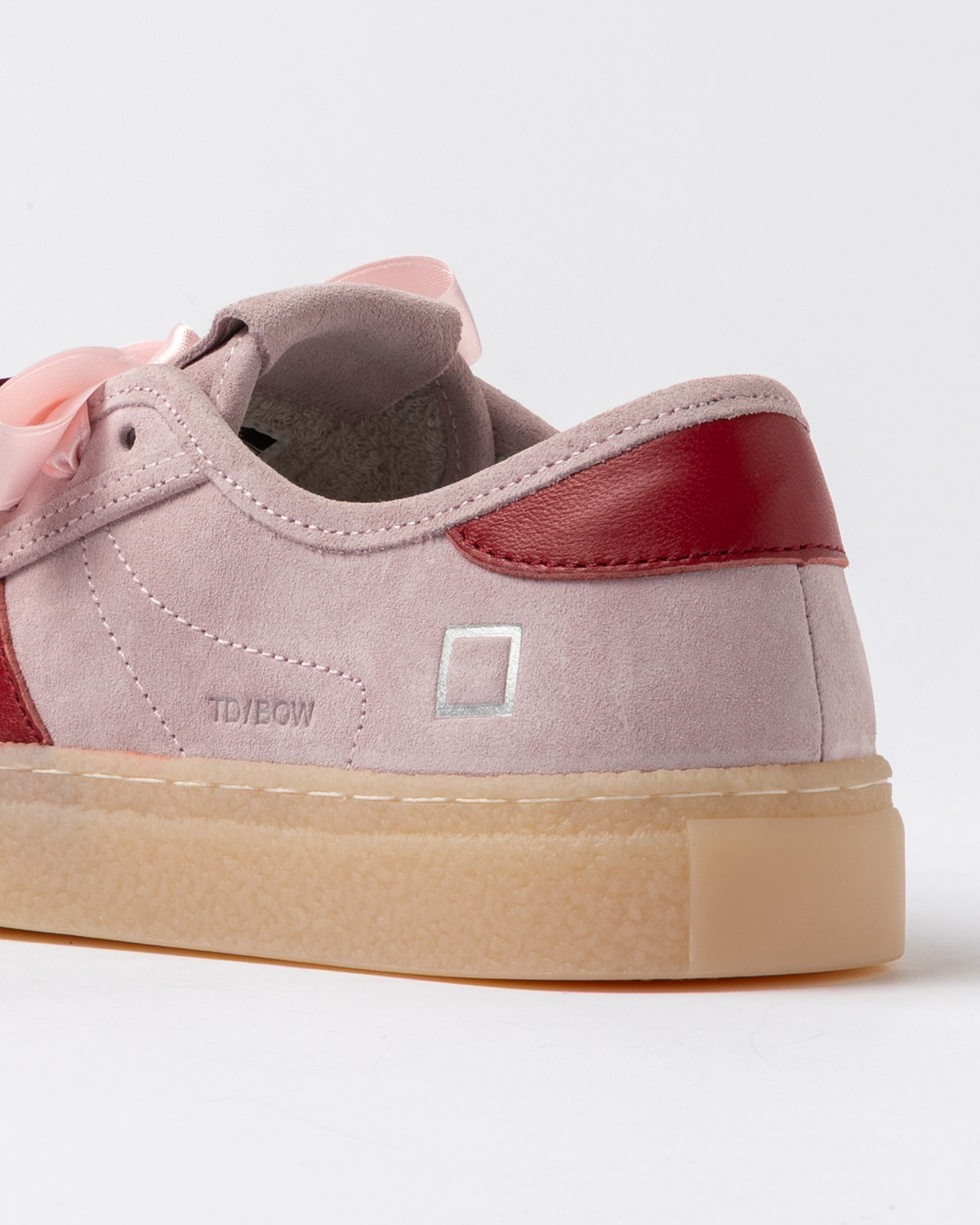 D.A.T.E.: TENDER BOW PINK