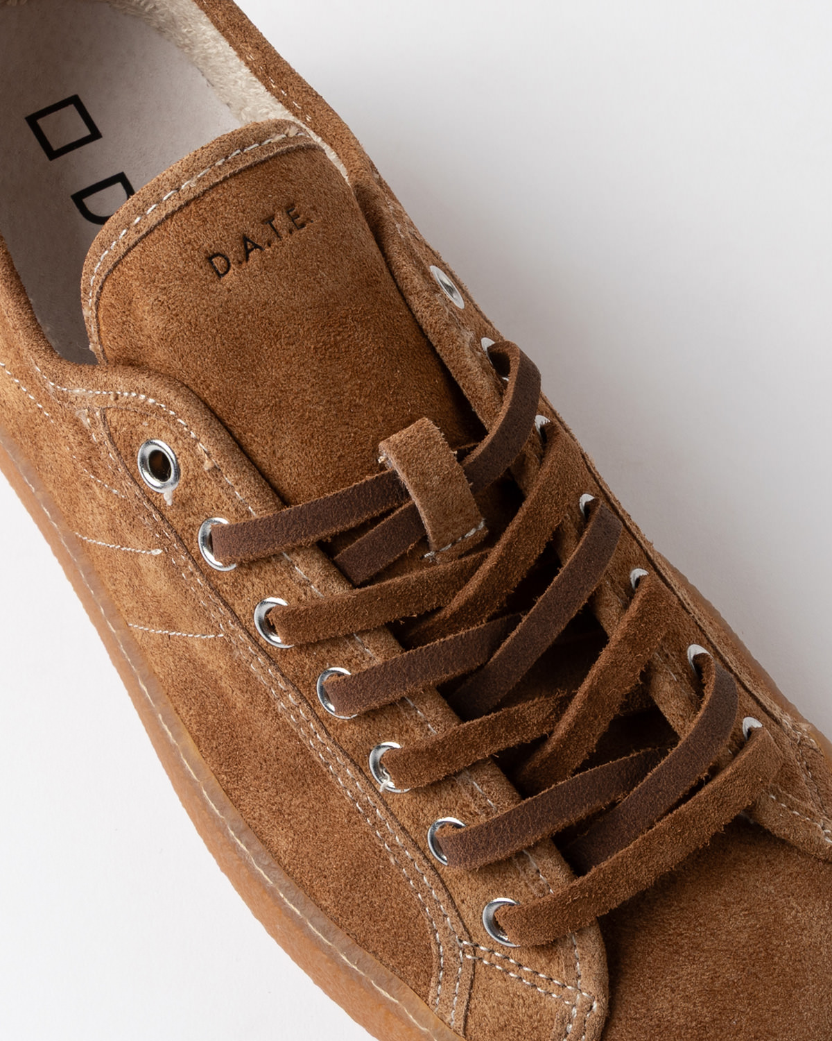 D.A.T.E.: TENDER SUEDE CUOIO