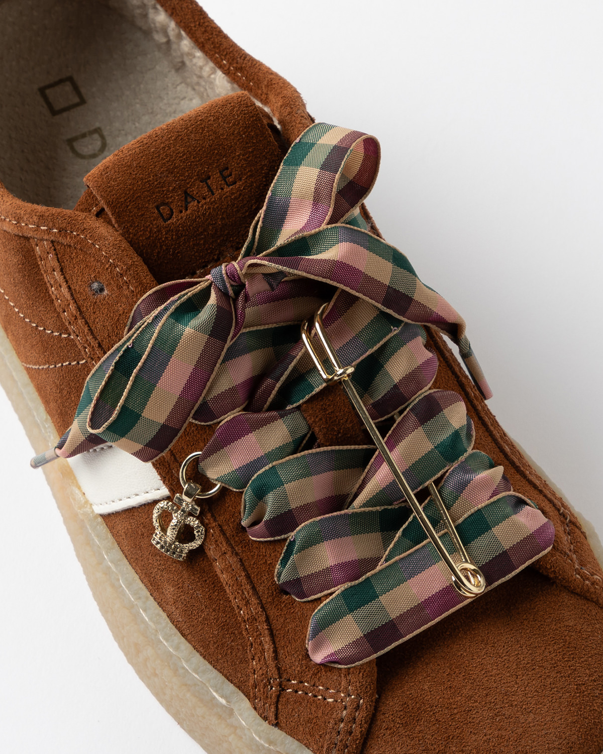 D.A.T.E.: TENDER SUEDE CUOIO