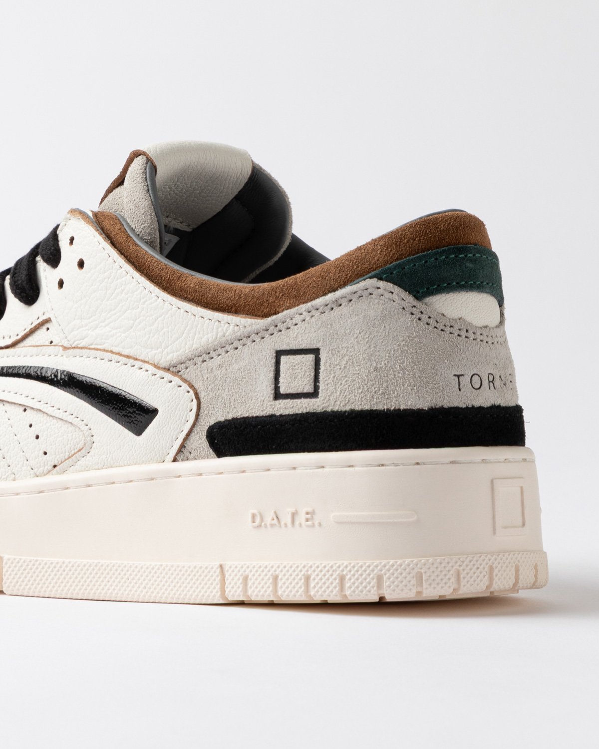 D.A.T.E.: TORNEO COLORED WHITE-CUOIO